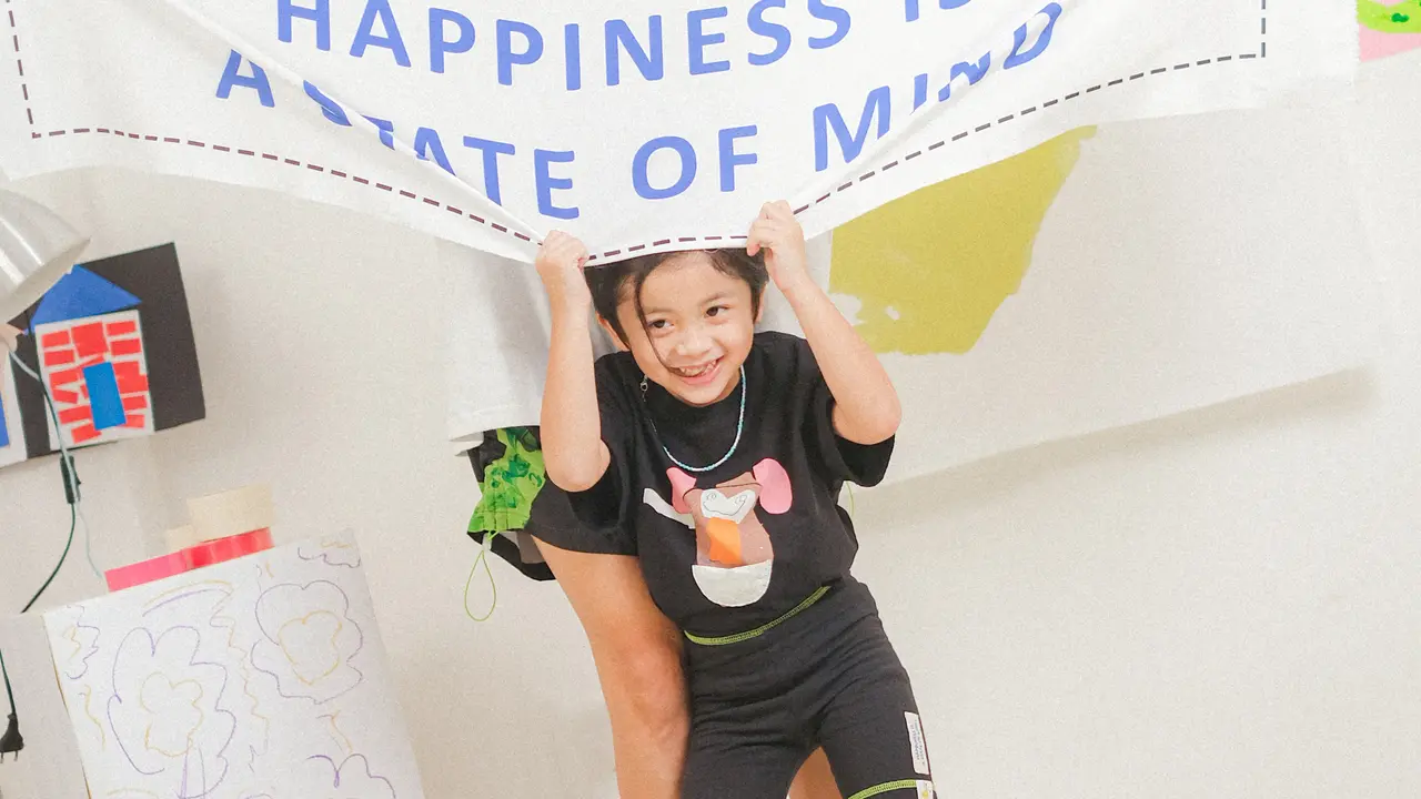 La Dolce De Leche & DOUCHE "Happiness Is A State Of Mind"