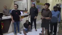 Sakit Hati Diputus Cinta, Pria di Makassar Siram Mantan Pacar Pakai Air Keras