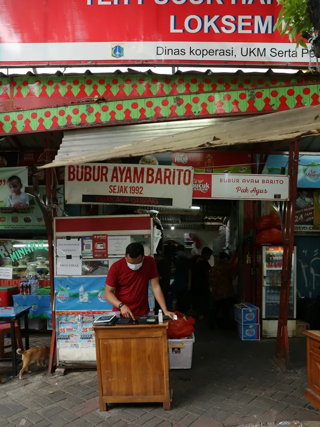 [Fimela] Wisata kuliner Legendaris Bubur ayam barito
