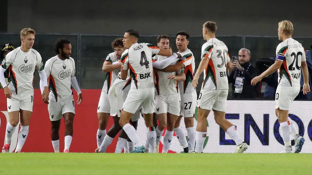Foto: Sempat Unggul Melalui Gol Cepat, Jay Idzes Dkk Telan Kekalahan dari Hellas Verona di Liga Italia