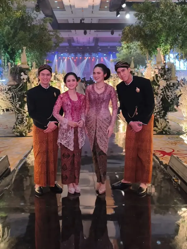 Syifa Hadju dan El Rumi tampil kompak pada cara ngunduh mantu (Instagram/@fadlan_indonesia)