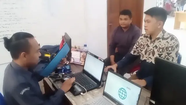 Direktur Ramangsa Institute melaporkan sejumlah pejabat Pemkot Bekasi ke Bawaslu Kota Bekasi terkait senam yang diduga merupakan kampanye terselubung (Istimewa)