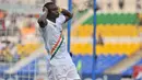Pemain Nigeria, Moussa Maazou menjadi salah satu top scorer pada kualifikasi Piala Dunia 2018 zona Afrika. Moussa mengoleksi empat gol sepanjang perhelatan sepak bola tersebut. (AFP/Issouf Sanogo)