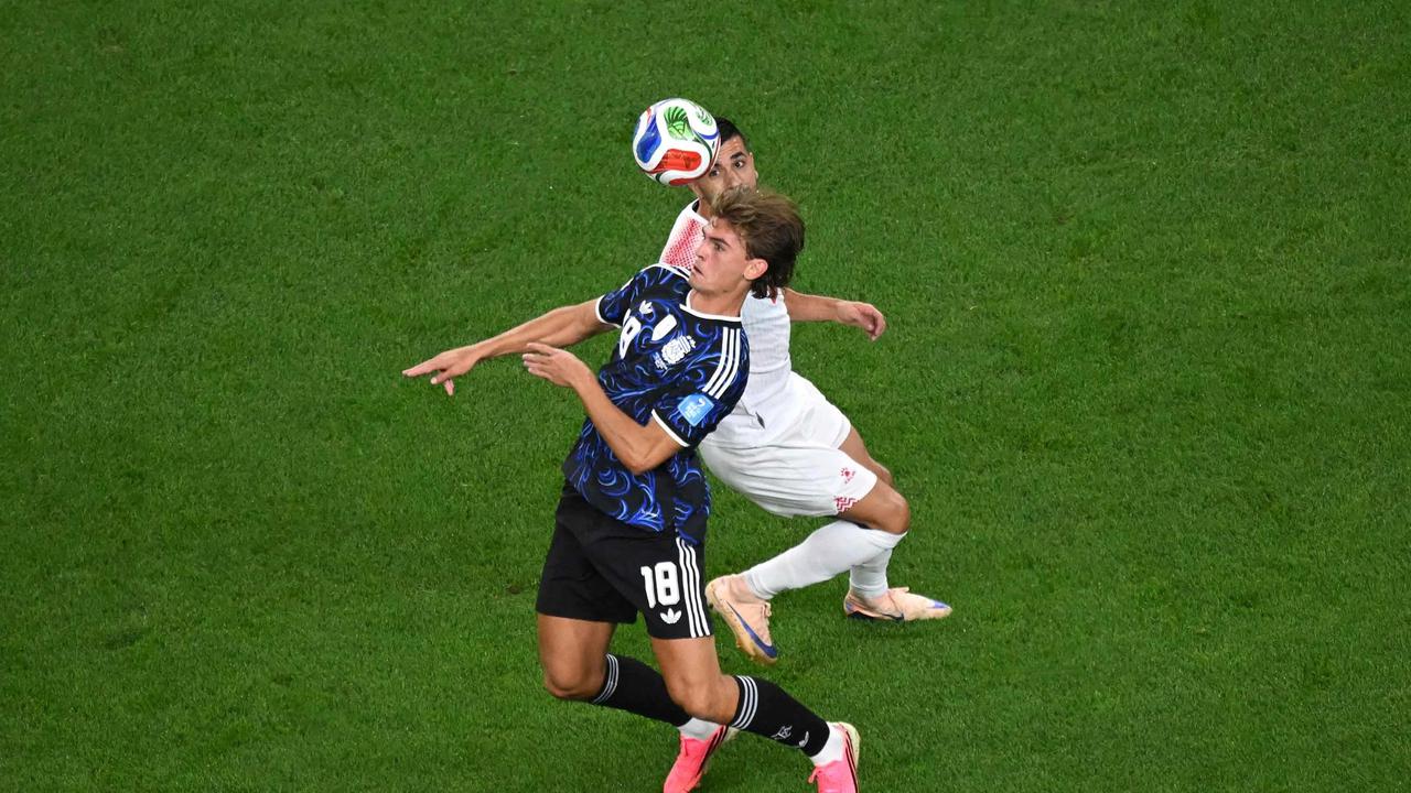 FOTO: Messi Cetak Gol Argentina Taklukkan Yordania