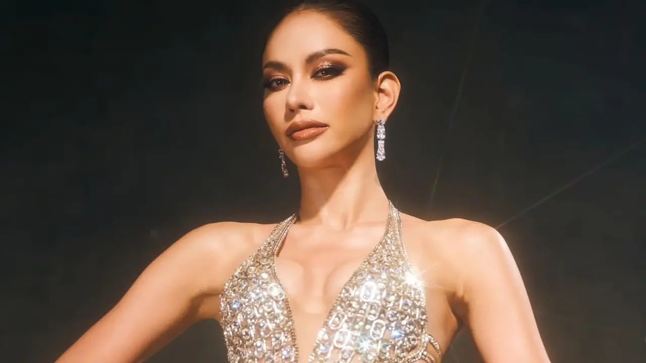 6 Potret Gaun Malam ‘Mewah’ Miss Thailand di Ajang Miss Universe 2022 Terbuat dari Kaleng Minuman Bekas