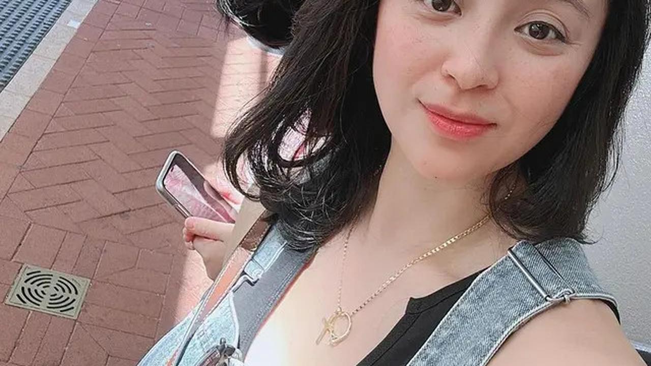 Terungkap bahwa Jill Carissa berperan ganda sebagai ibu, istri, dan juga seorang perawat di Australia.
