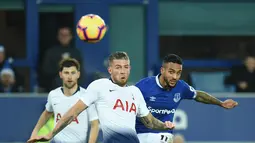 1. Toby Alderweireld - Dua tahun belakangan ini Toby selalu dikaitkan dengan United. Entah apa penyebabnya deal itu urung rampung.  (AFP/Oli Scarff)