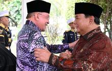 Seskab Teddy Ungkap Pertemuan Prabowo dan Anwar, dari Lebaran hingga Geopolitik