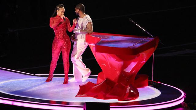 Usher Diam-Diam Nikah Lagi Sebelum Tampil Mesra di Panggung Super Bowl 2024 Bareng Alicia Keys