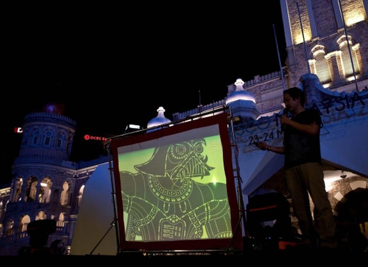 Intip dalang Malaysia gelar pertunjukan wayang Star Wars