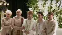 Mulianya Hati Reza Artamevia, Persilakan Angelina Sondakh Naik Panggung Foto Bareng Aaliyah dan Thariq