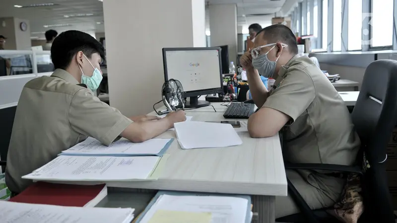 Hari Pertama Kerja di Kantor saat PSBB Transisi