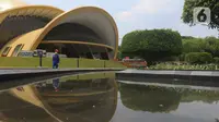 Taman Legenda Keong Mas yang berada di dalam kawasan Taman Mini Indonesia Indah (TMII), Jakarta, Rabu (28/9/2022). Pada tahap awal kawasan TMII baru akan digunakan untuk gelaran tersebut dan belum terbuka untuk masyarakat umum. (Liputan6.com/Herman Zakharia)