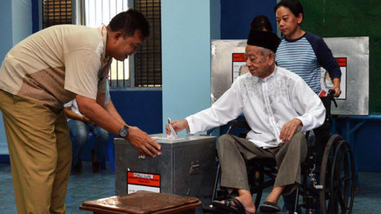 Jelang pilkada serentak, Luhut yakin TNI-Polri tunduk pada UU