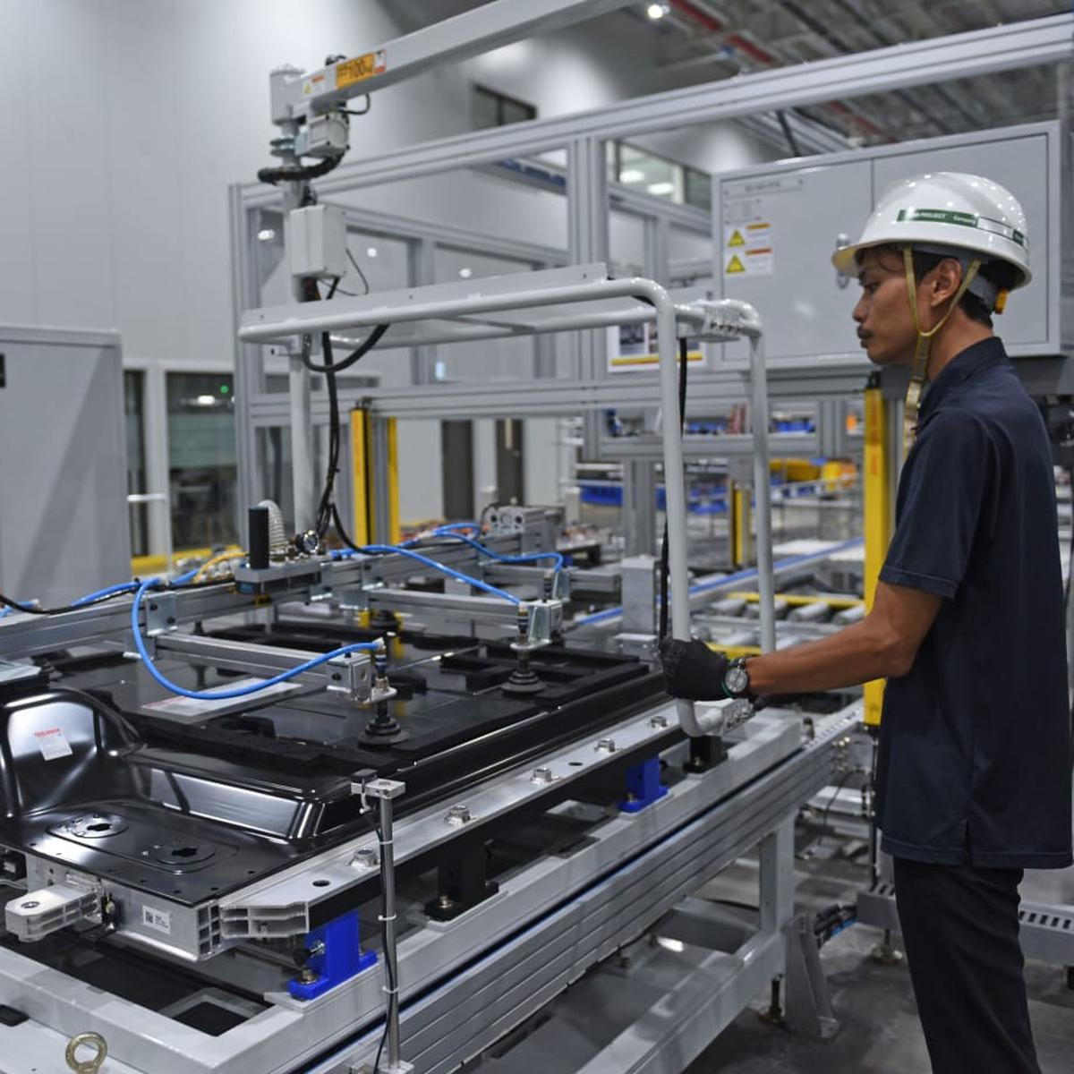 Proses Produksi Baterai Mobil Listrik Hyundai