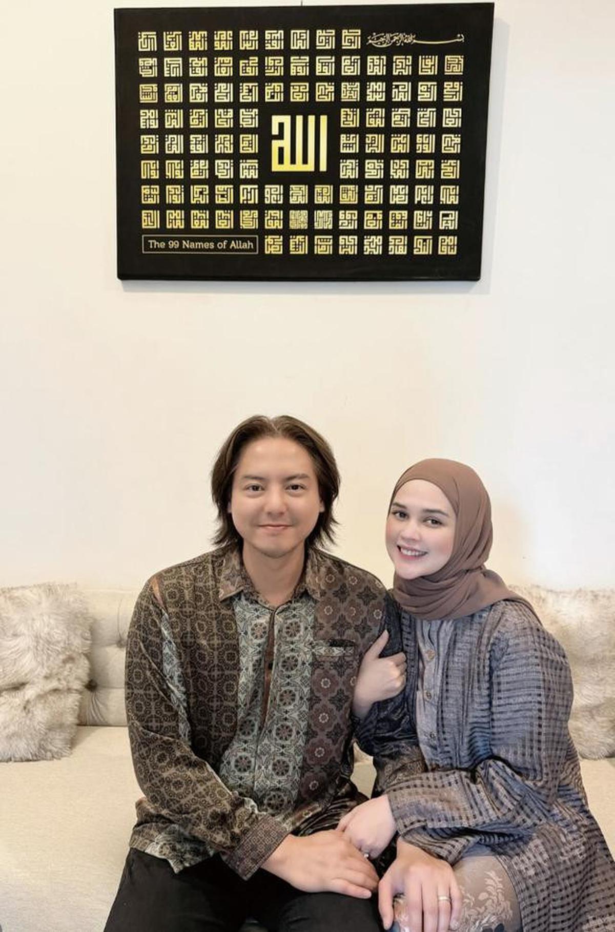 8 Potret Ruang Tamu Rumah Cut Meyriska dan Roger Danuarta, Minimalis dan Elegan