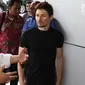 Menkominfo Rudiantara menyambut kedatangan pendiri sekaligus CEO Telegram, Pavel Durov setibanya di kantor Kemenkominfo, Jakarta, Selasa (1/8). (Liputan6.com/Angga Yuniar)