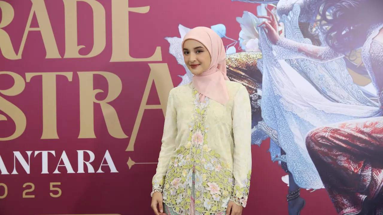 Graduation Makeup dari Fauzia Hanum