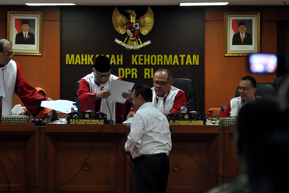 20151202-Usut Pencatutan Nama Presiden, Sudirman Said Blak-blakan di Sidang MKD-Jakarta
