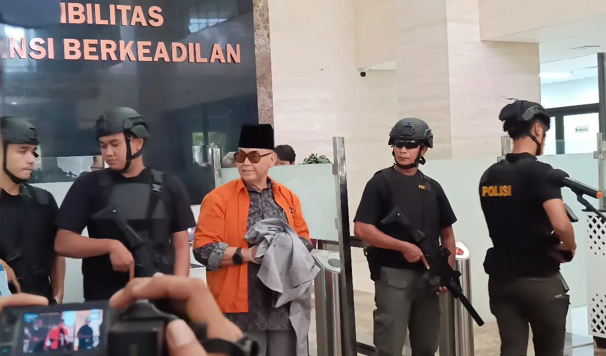 Proses penyidikan kasus dugaan TPPU Panji Gumilang ini polisi memerika anak istrinya.<br>