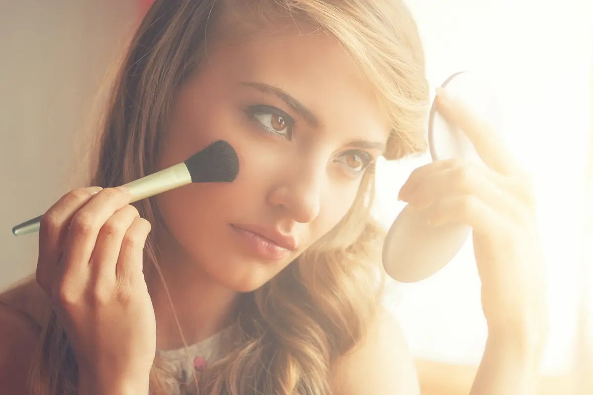 Tutorial Makeup: Menggunakan Foundation yang Benar