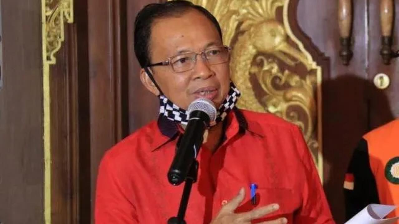 Dia juga menjelaskan, pihaknya akan memberlakukan kebijakan pembatasan pengambilan air bawah tanah.