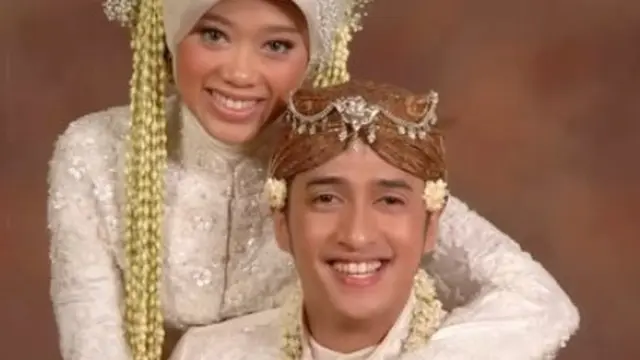 Irfan Hakim dan Della Sabrina (Instagram/irfanhakim75)