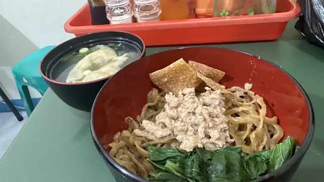Itho Mie Chili Oil