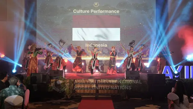Bedah Masalah Internasional dari Kacamata 1200 Pemuda di AYIMUN 20th Malaysia