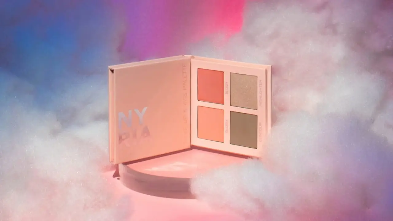 Brand Kosmetik Lokal Hadir dengan Produk Unggulan Highlighter Transparan
