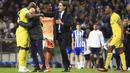 Para pemain Inter Milan merayakan keberhasilan lolos ke perempat final setelah bermain imbang dengan FC Porto pada leg kedua babak 16 besar Liga Champions di Estadio Do Dragao, Rabu (15/03/2023). (AP Photo/Luis Vieira)