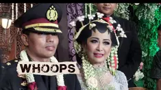 Penyanyi dangdut yang terkenal dengan lagunya yang berjudul Putri Panggung, Uut Permatasari, telah dinikahi oleh salah satu petinggi kepolisian bernama Kompol Tri Goffarudin Pulungan.