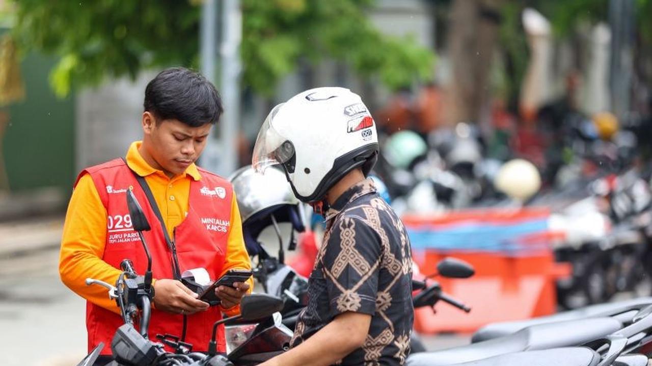 Pemkot Surabaya Perketat Pengawasan Parkir Tempat Usaha, Pastikan Legalitas dan Tarif Jelas