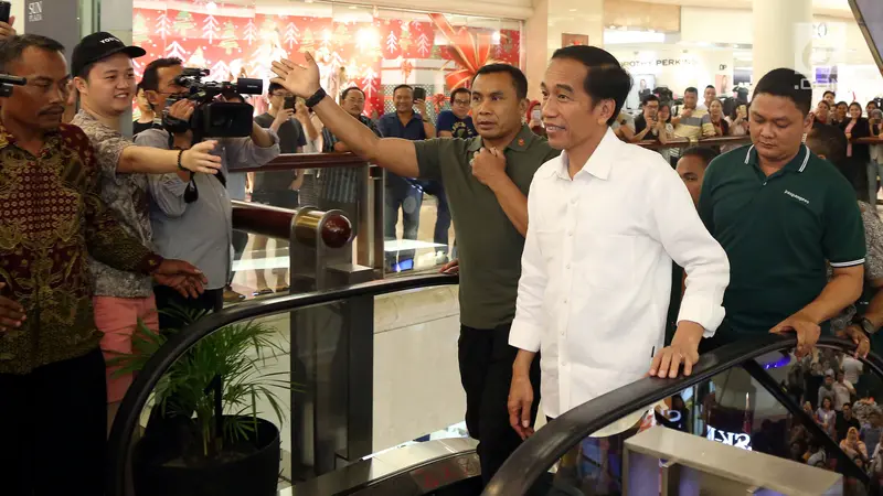 PHOTO: Ketika Warga Medan Dihebohkan dengan Kedatangan Presiden Jokowi
