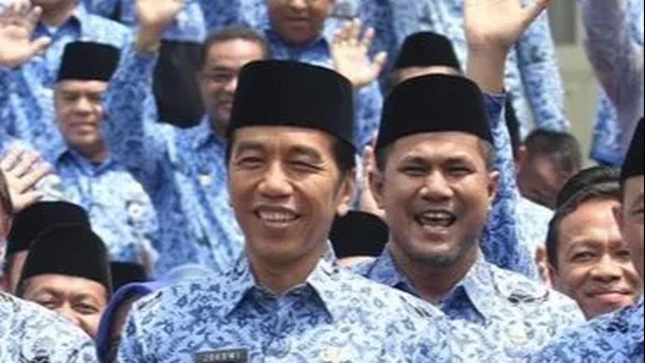 Pemerintah memerintahkan aparatur sipil negara (ASN) untuk netral di Pemilu 2024. Aturan itu diterapkan setelah terbitnya surat keputusan bersama atau SKB tentang netralitas ASN. <br>