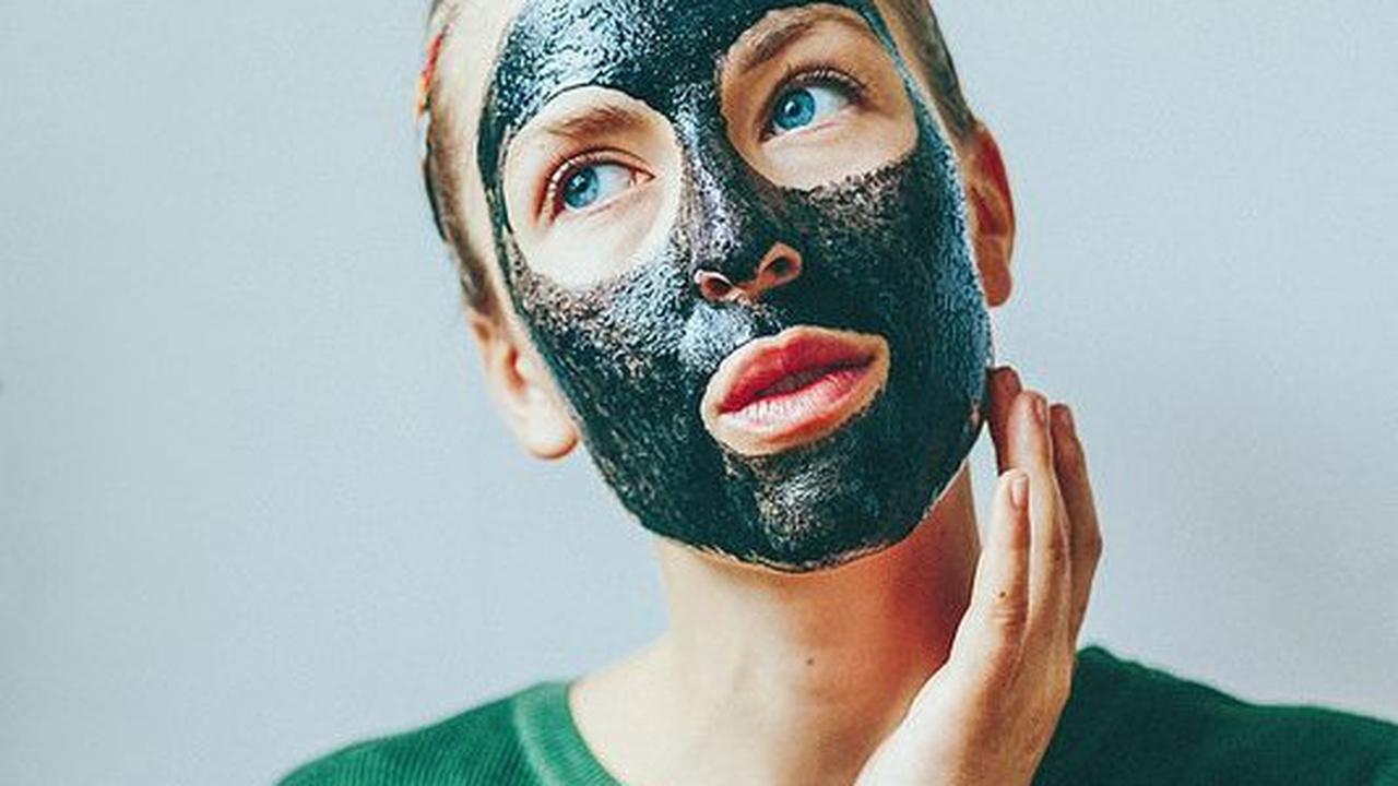 Punya Kulit Berjerawat? Simak Urutan Skincare Malam yang Paling Efektif untuk Hasil Maksimal