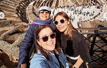 Foto-Foto Cantik Najwa Shihab Liburan di Italy, Happy Bareng Bestie