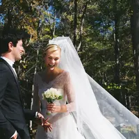 Akhirnya Karlie Kloss dan Joshua Kushner menikah pada 18 Oktober 2018. (Instagram/karliekloss)