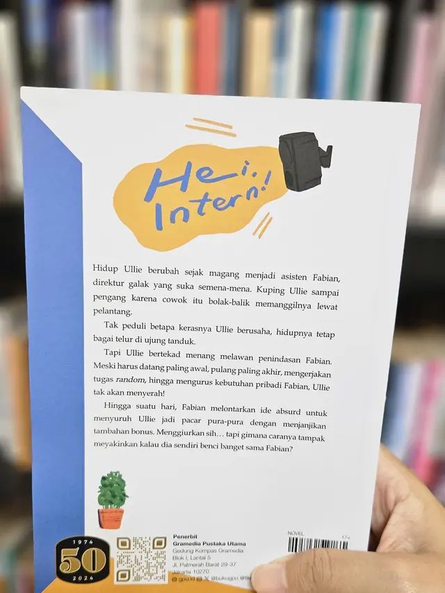 Blurb Novel Hei, Intern!/Copyright Endah