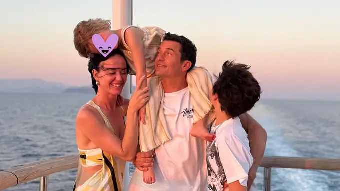 Orlando Bloom Bagikan Foto Langka Bareng Katy Perry Setelah Berpisahan