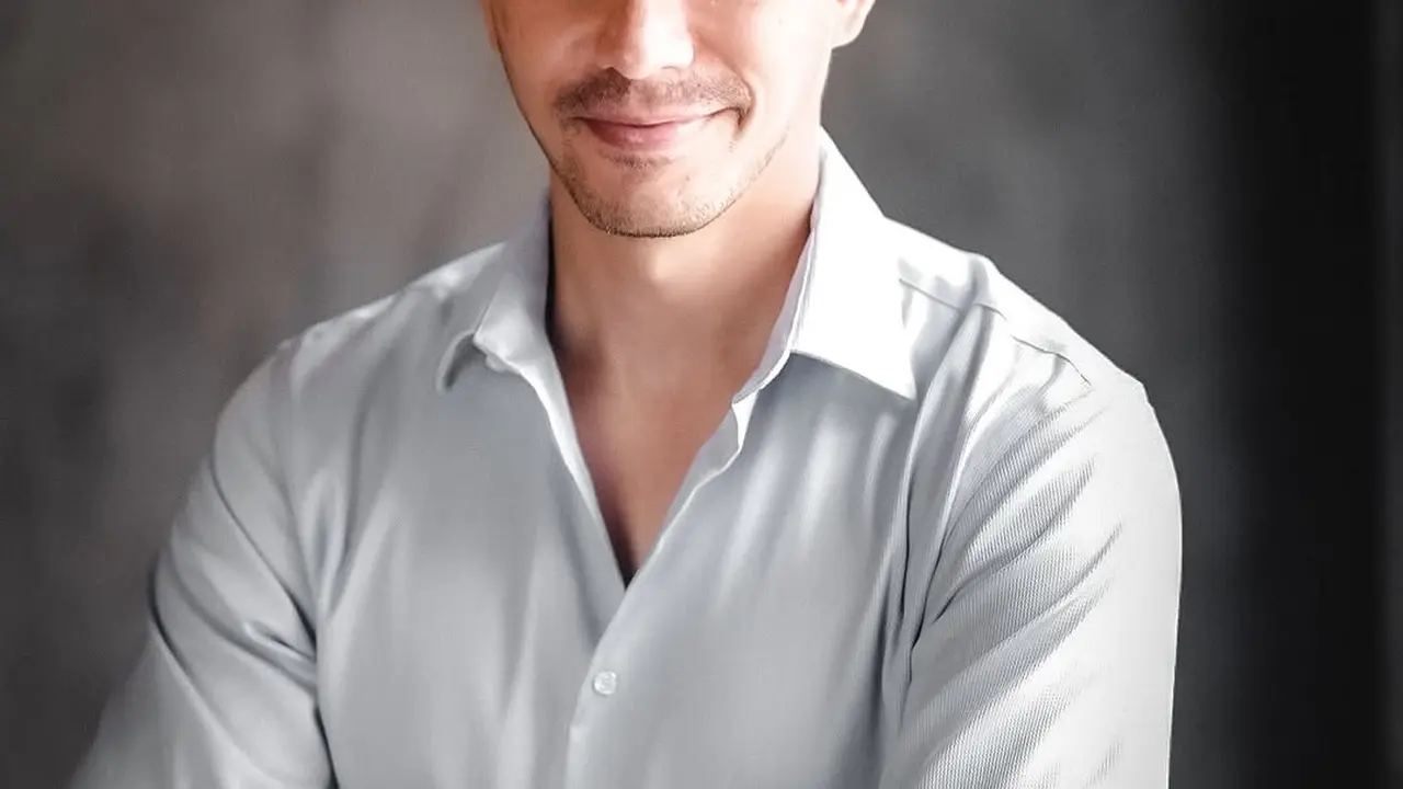 Darius Sinathrya