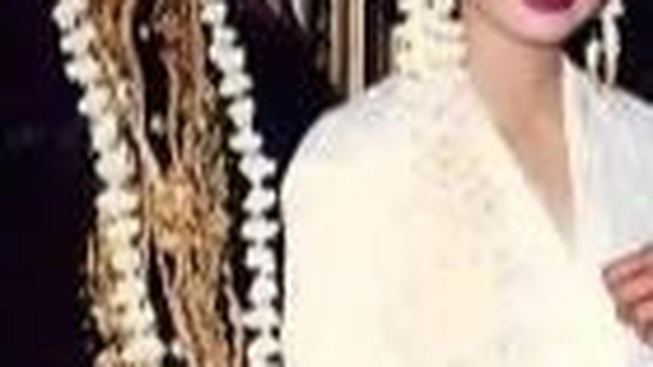 Setelah tiga tahun berpacaran tanpa restu, Marissa dan Ikang akhirnya menikah. Dari pernikahan ini, mereka dikaruniai dua anak perempuan, Bella dan Chika. Selama 38 tahun bersama, rumah tangga mereka terhindar dari gosip miring.<br>