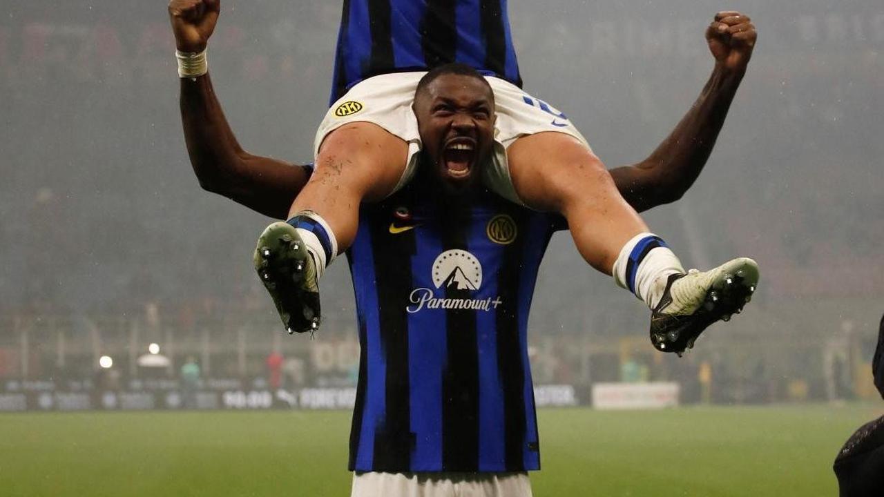 Laga ini sekaligus memastikan Inter mengunci Scudetto atau juara Liga Italia 2023/2024 dengan lima laga yang masih tersisa. Foto: REUTERS / Alessandro Garofalo