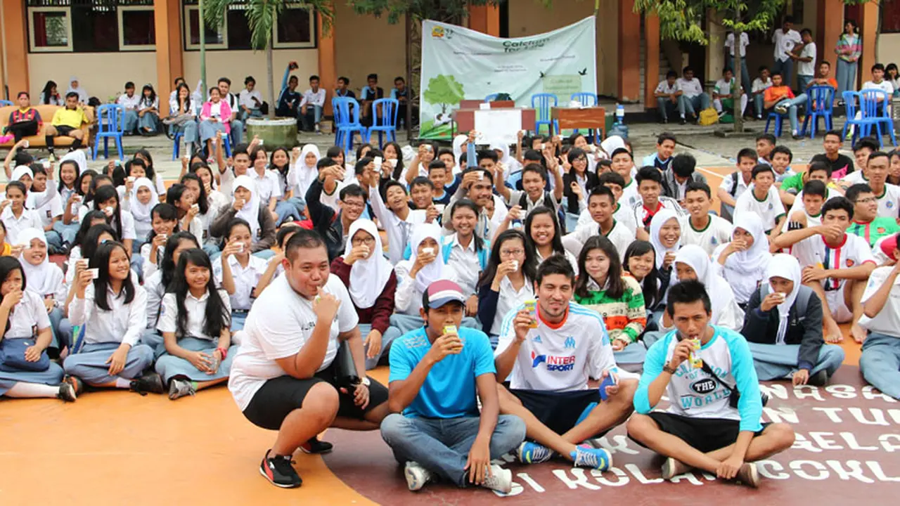 Mahasiswa Undip Peduli Kesehatan Tulang  dan Gigi