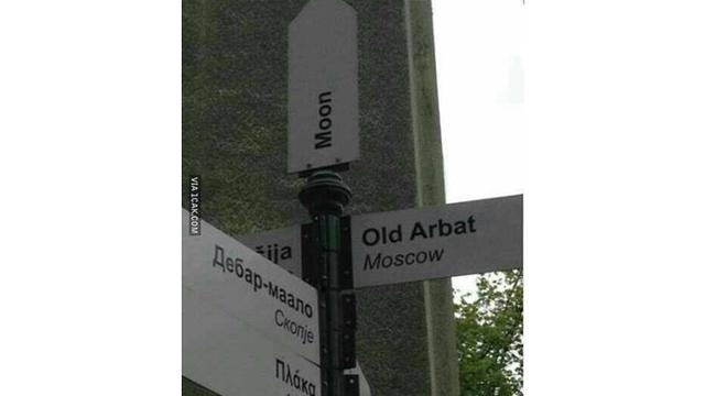 6 Potret Petunjuk Jalan Ini Bikin Bingung, Mikir Keras