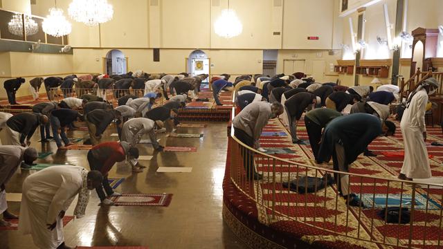 Ini Bacaan Lengkap Sholat Tarawih Dan Witir Sendiri Di Rumah News Liputan6 Com