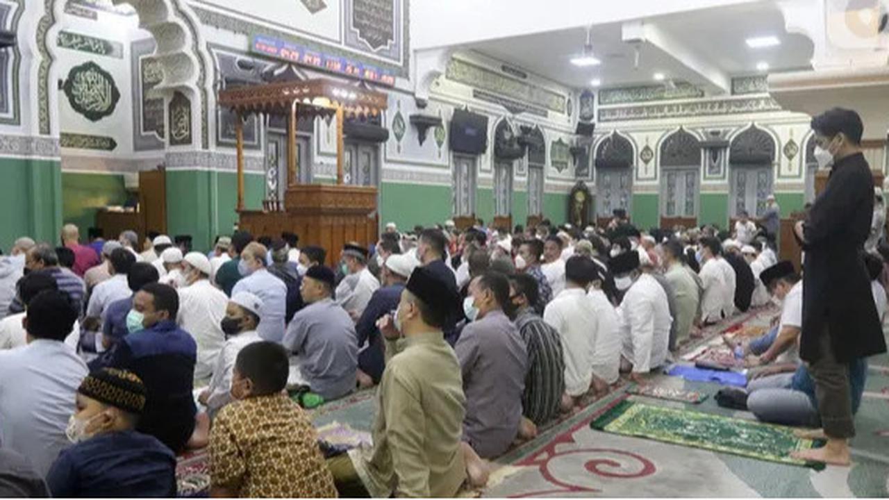 Keutamaan Tarawih Malam ke-16 Ramadhan: Dijauhkan dari Api Neraka dan Diampuni Dosa