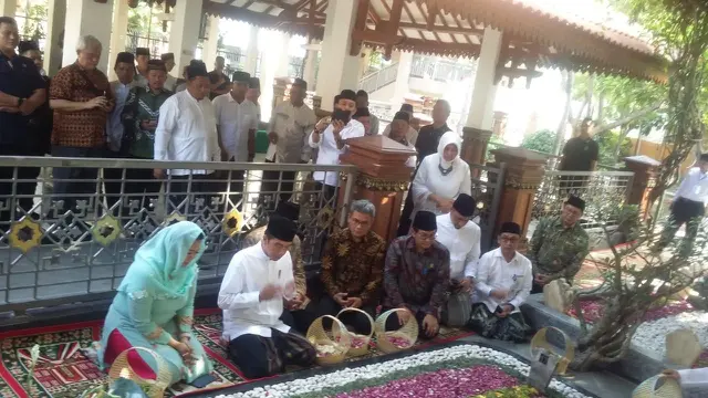 Jokowi Kunjungi 4 Pondok Pesantren di Jombang