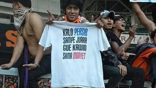 Nazar Unik Usai Persib Juara ISL (udah)