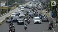 Peraturan ganjil genap Jakarta berlaku hari ini, Senin (12/8/2024). (merdeka.com/Imam Buhori)